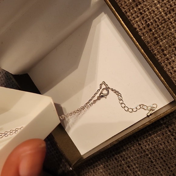 2CTW. Cubic Zirconia Jewelry Set NWT Baguette Stones Stunning! - Picture 5 of 6